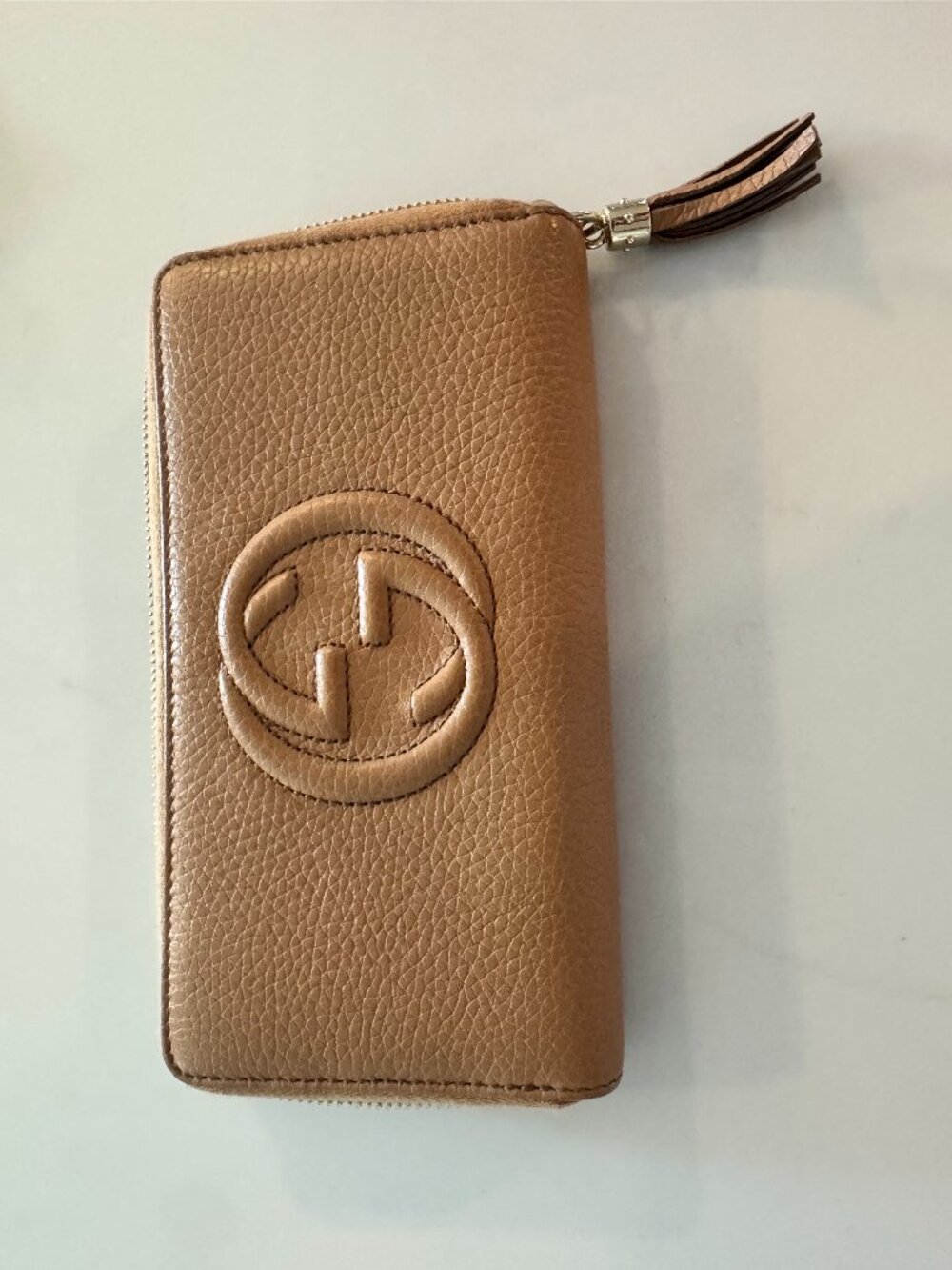 Gucci Soho Zip Around Wallet in Beige Leather
